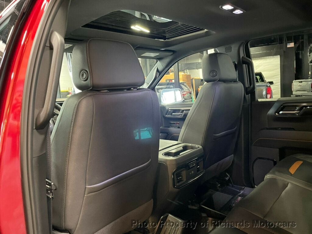 2024 GMC Sierra 1500 4WD Crew Cab 147" AT4 (C16090) - Image 17