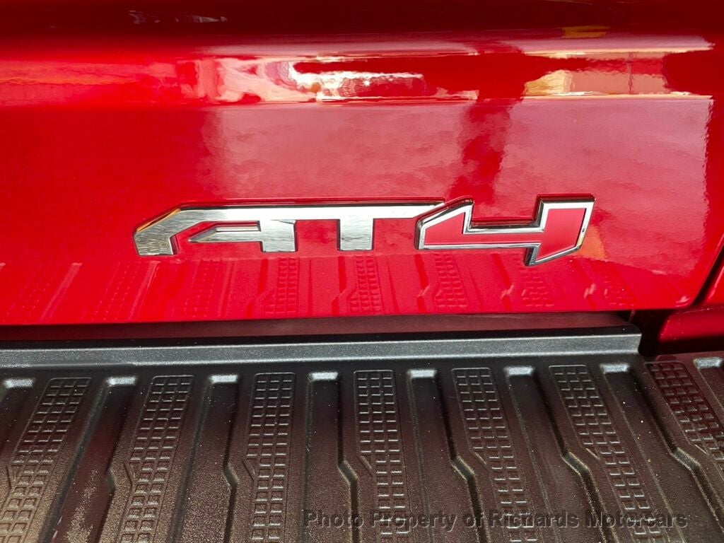 2024 GMC Sierra 1500 4WD Crew Cab 147" AT4 (C16090) - Image 7