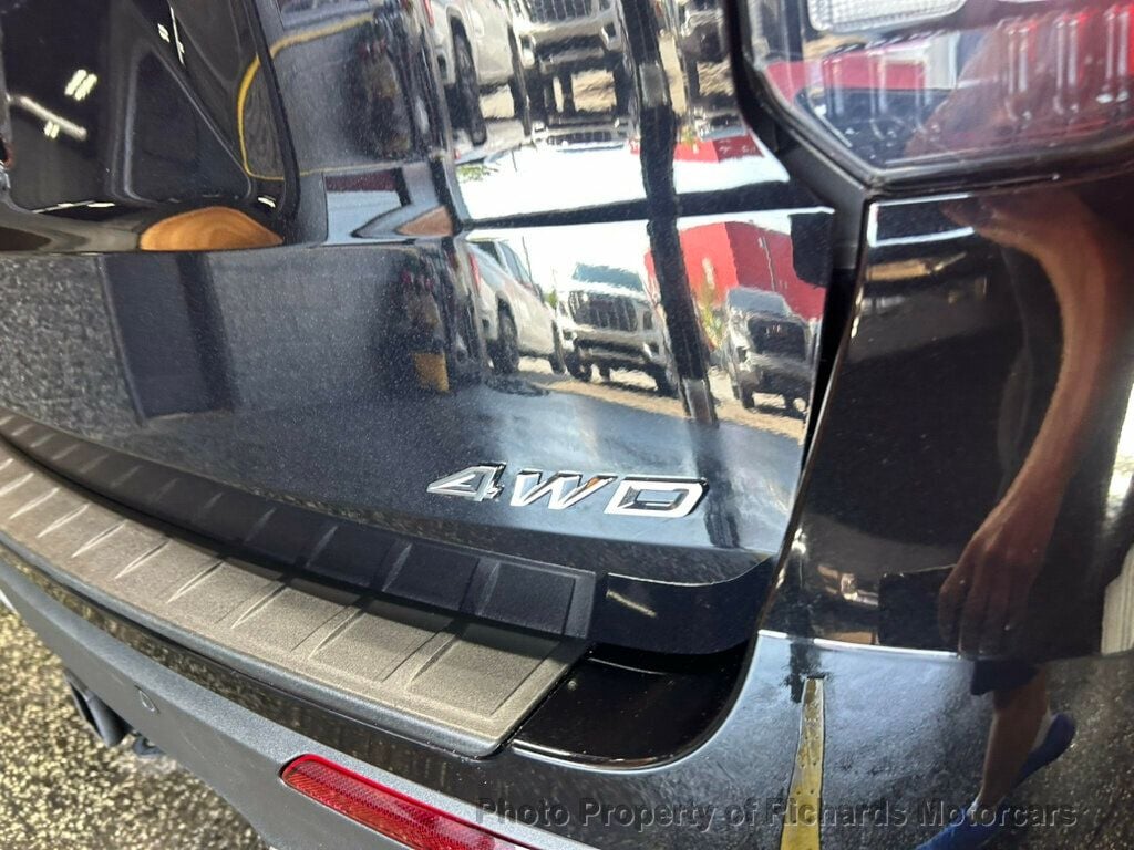 2025 Ford Explorer Active 4WD (C16078) - Image 10
