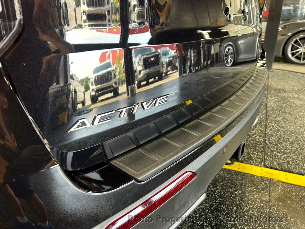 2025 Ford Explorer Active 4WD (C16078) - Image 11