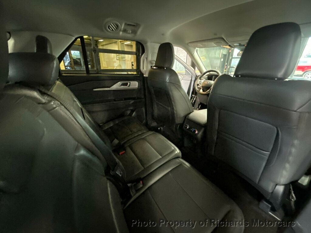 2025 Ford Explorer Active 4WD (C16078) - Image 21