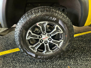 2024 GMC Canyon 4WD Crew Cab AT4 (C16080) - Image 9