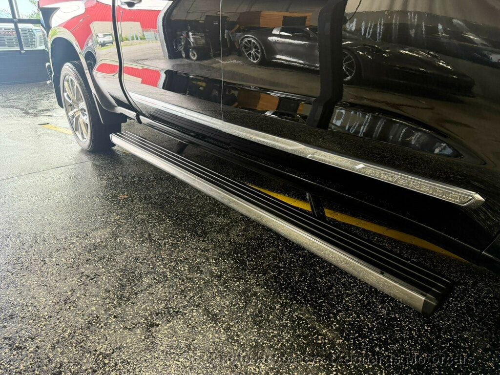 2025 Chevrolet Silverado 1500 4WD Crew Cab 147" High Country (C16066) - Image 10