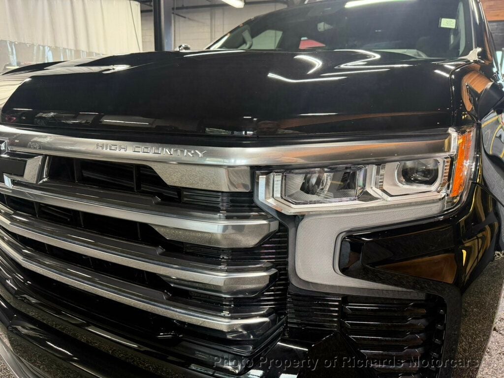 2025 Chevrolet Silverado 1500 4WD Crew Cab 147" High Country (C16066) - Image 11