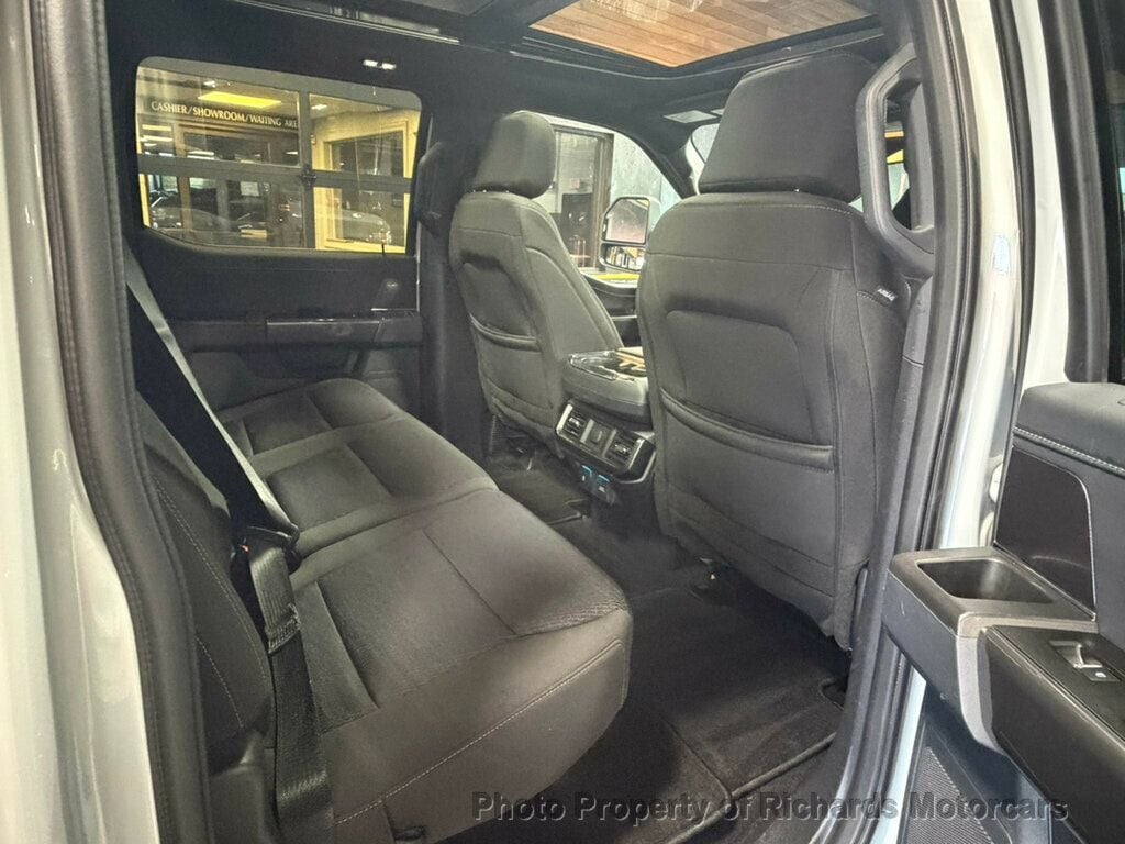 2023 Ford F-150 XLT 4WD SuperCrew 6.5' Box (C16049) - Image 19