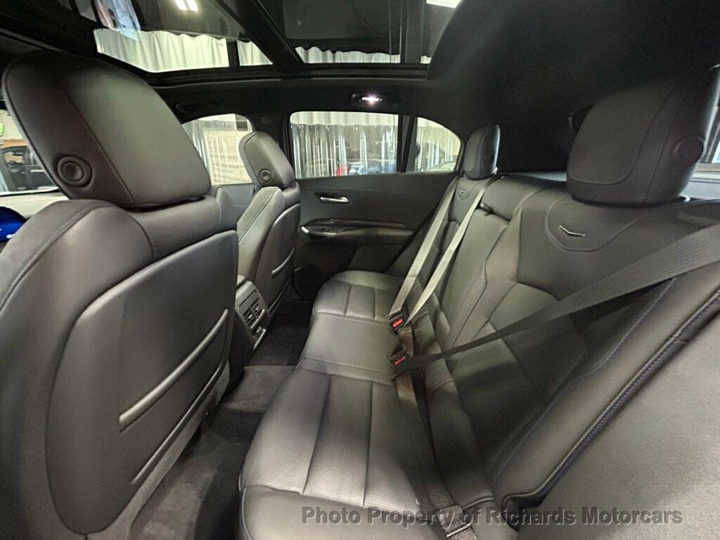 2025 Cadillac XT4 AWD 4dr Sport (C16099) - Image 17