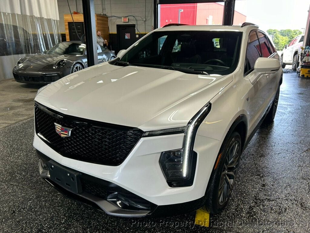 2025 Cadillac XT4 AWD 4dr Sport (C16099) - Image 6
