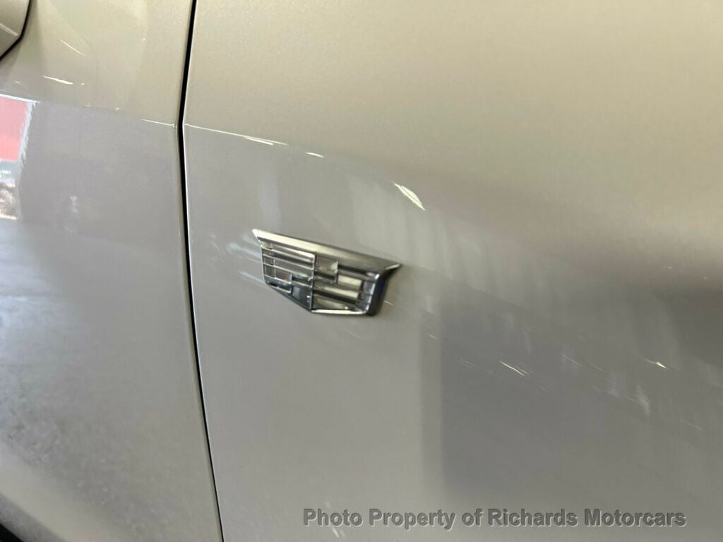 2025 Cadillac XT4 AWD 4dr Sport (C16099) - Image 9