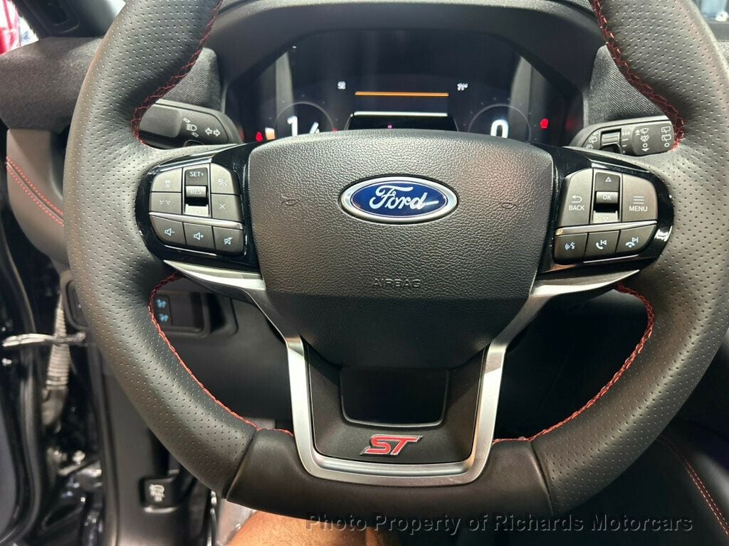 2025 Ford Explorer ST 4WD (C16053) - Image 16