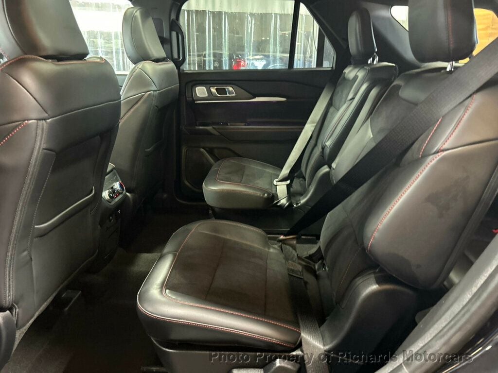 2025 Ford Explorer ST 4WD (C16053) - Image 19