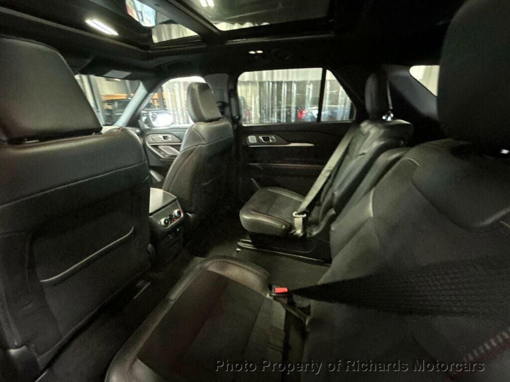2025 Ford Explorer ST 4WD (C16053) - Image 20