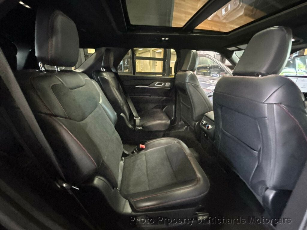 2025 Ford Explorer ST 4WD (C16053) - Image 23