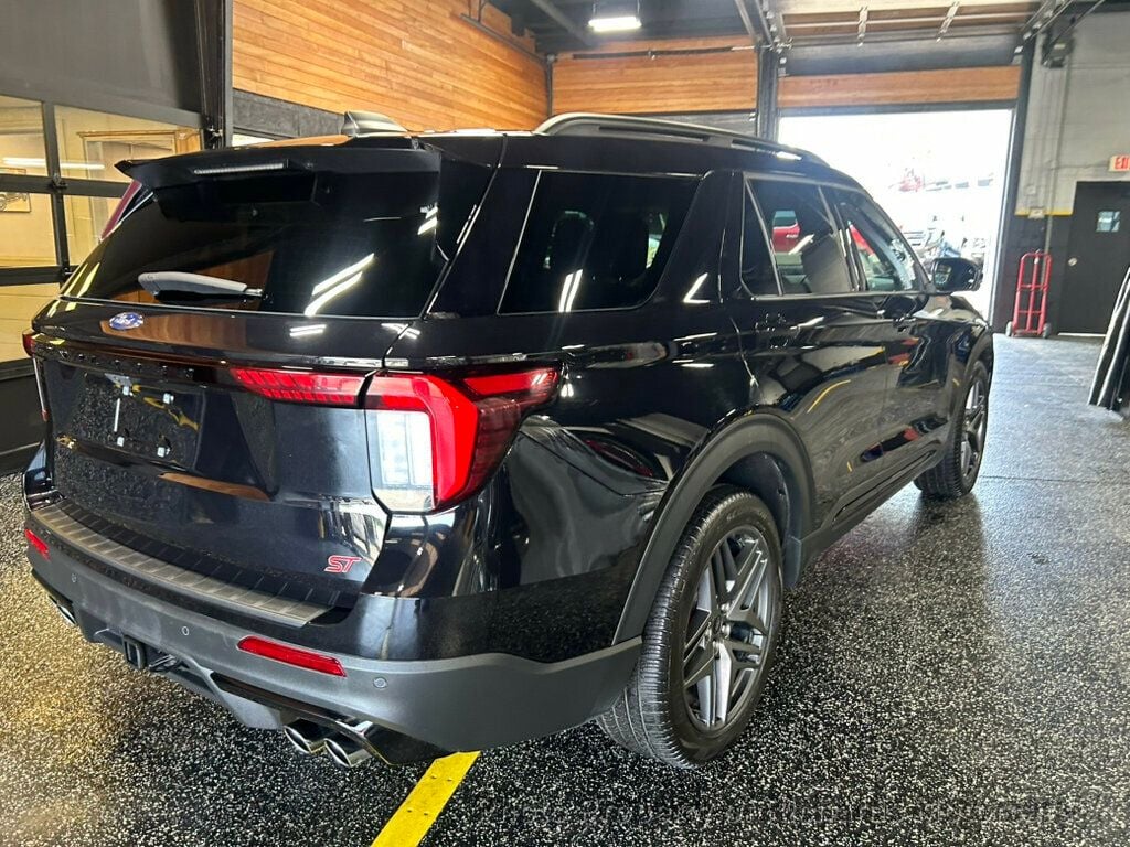 2025 Ford Explorer ST 4WD (C16053) - Image 3