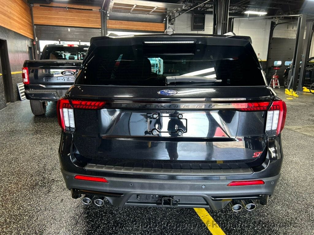 2025 Ford Explorer ST 4WD (C16053) - Image 4