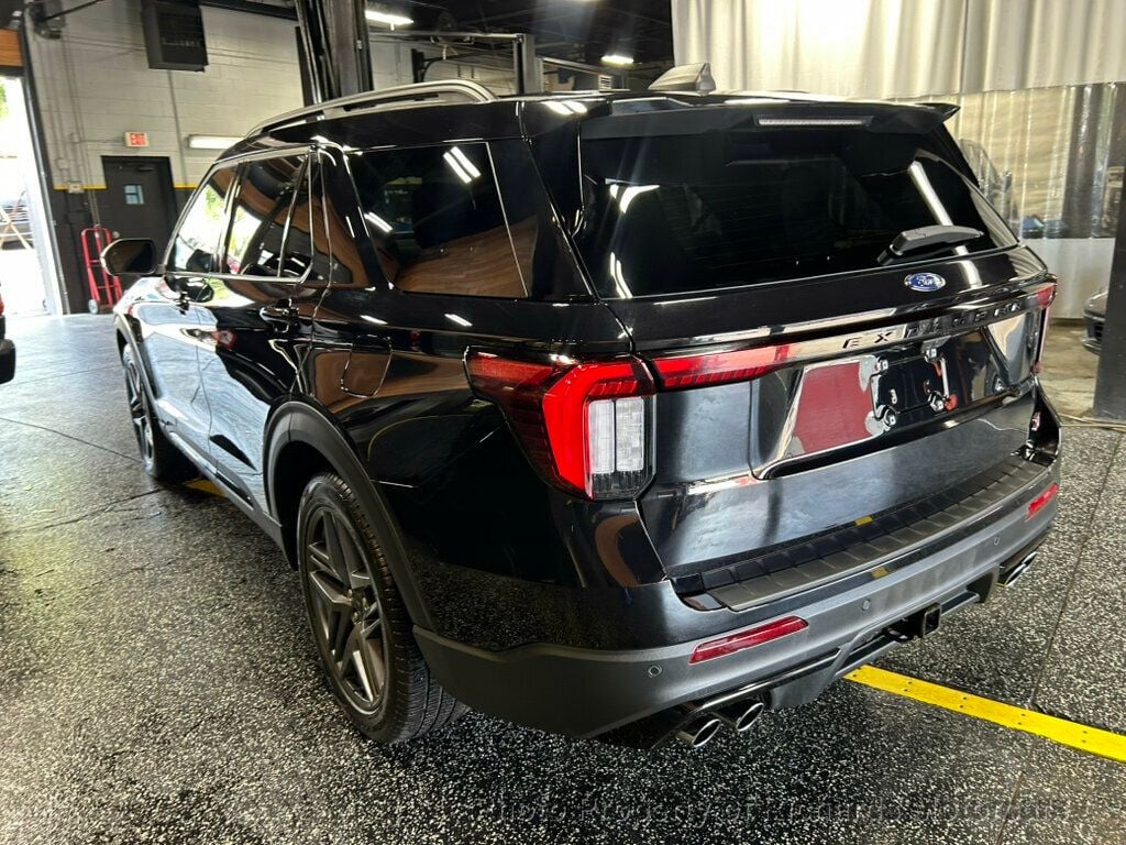 2025 Ford Explorer ST 4WD (C16053) - Image 5